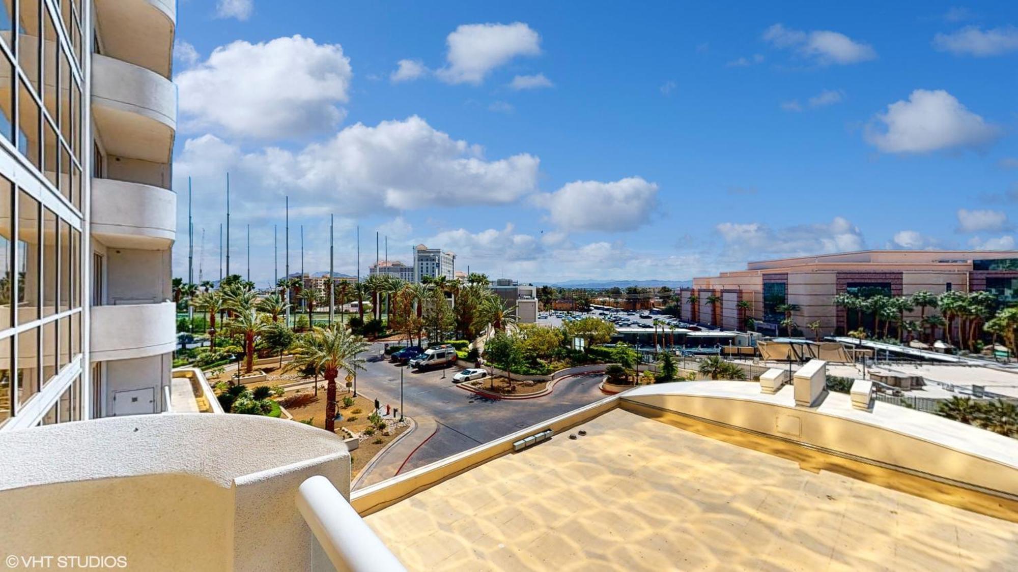 Lady Luck'S Vista - Private Balcony - Full Kitchen - Two Full Baths - Jetted Tub - Full Mgm Grand Resort Access W No Resort Fee At Mgm Signature Las Vegas Exterior foto